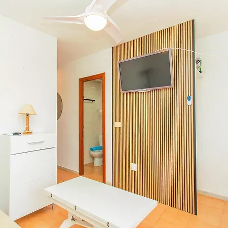 Apartment 127 Pequeno - Alicante *